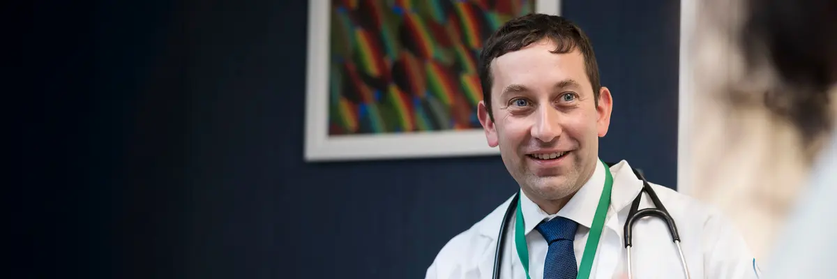 Gastrointestinal medical oncologist Dr. Ryan Sugarman is at MSK on Long Island, where he treats people with rectal cancer. 