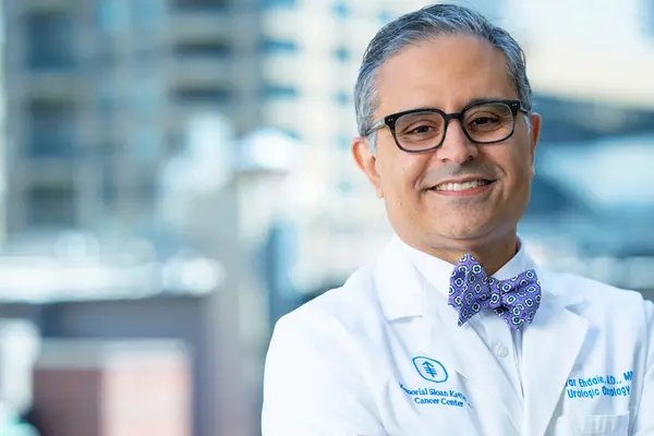 Dr. Ehdaie is in an MSK research lab. 