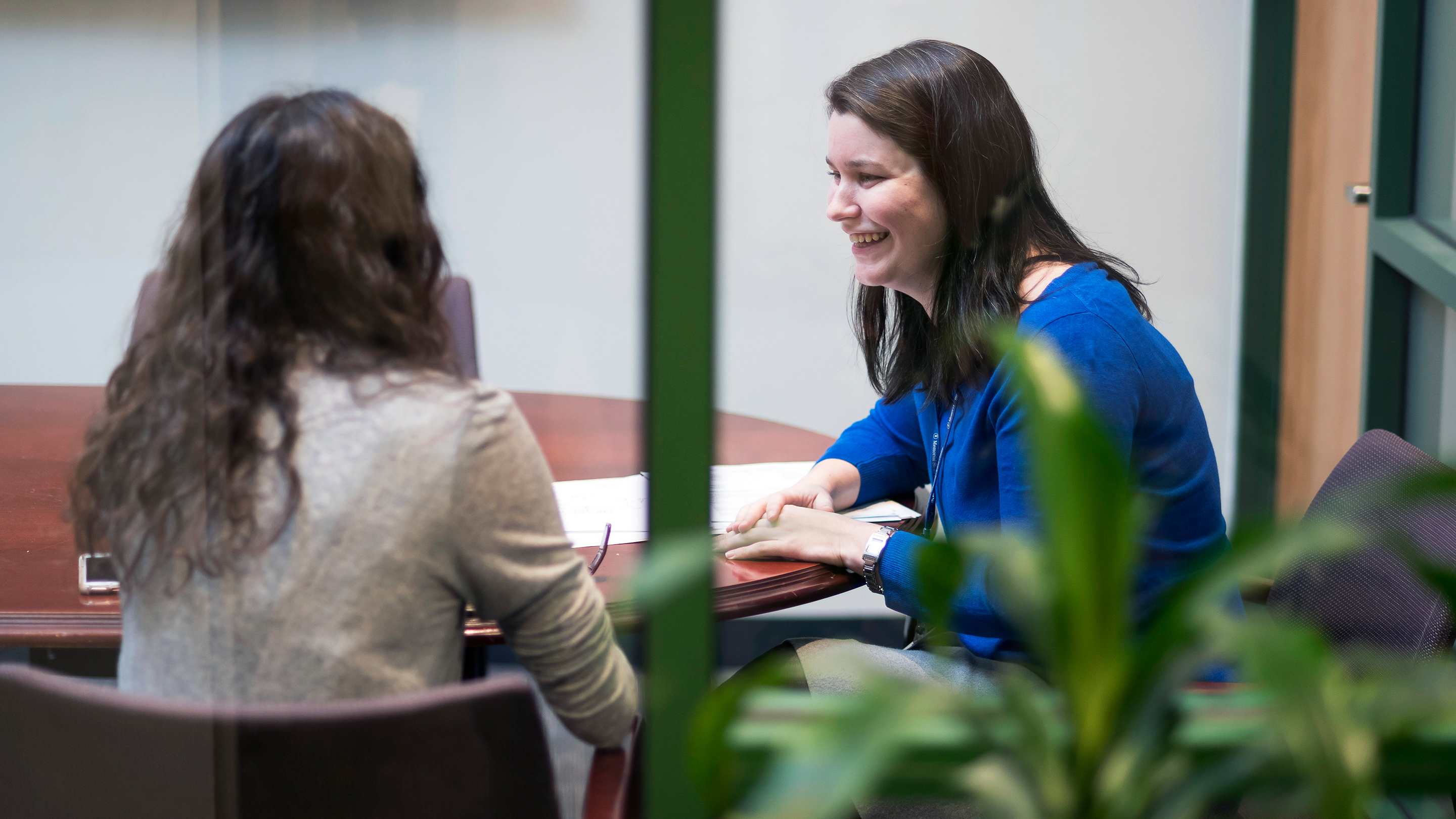 MSK clinical geneticist Meg Sheehan counsels a patient