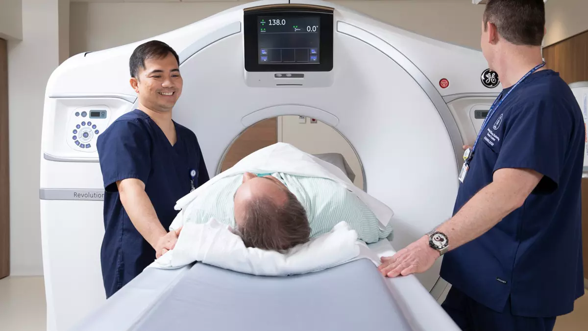 MSK Bergen staff like clinical nurse Glenn Serafica (left) make your comfort and safety their top priority.