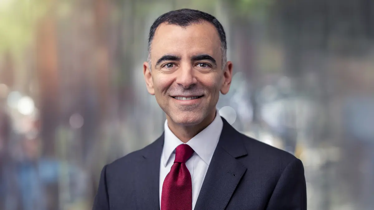 Thoracic medical oncologist Dr. Mark Awad, who uses tumor genetic testing for lung cancer. 